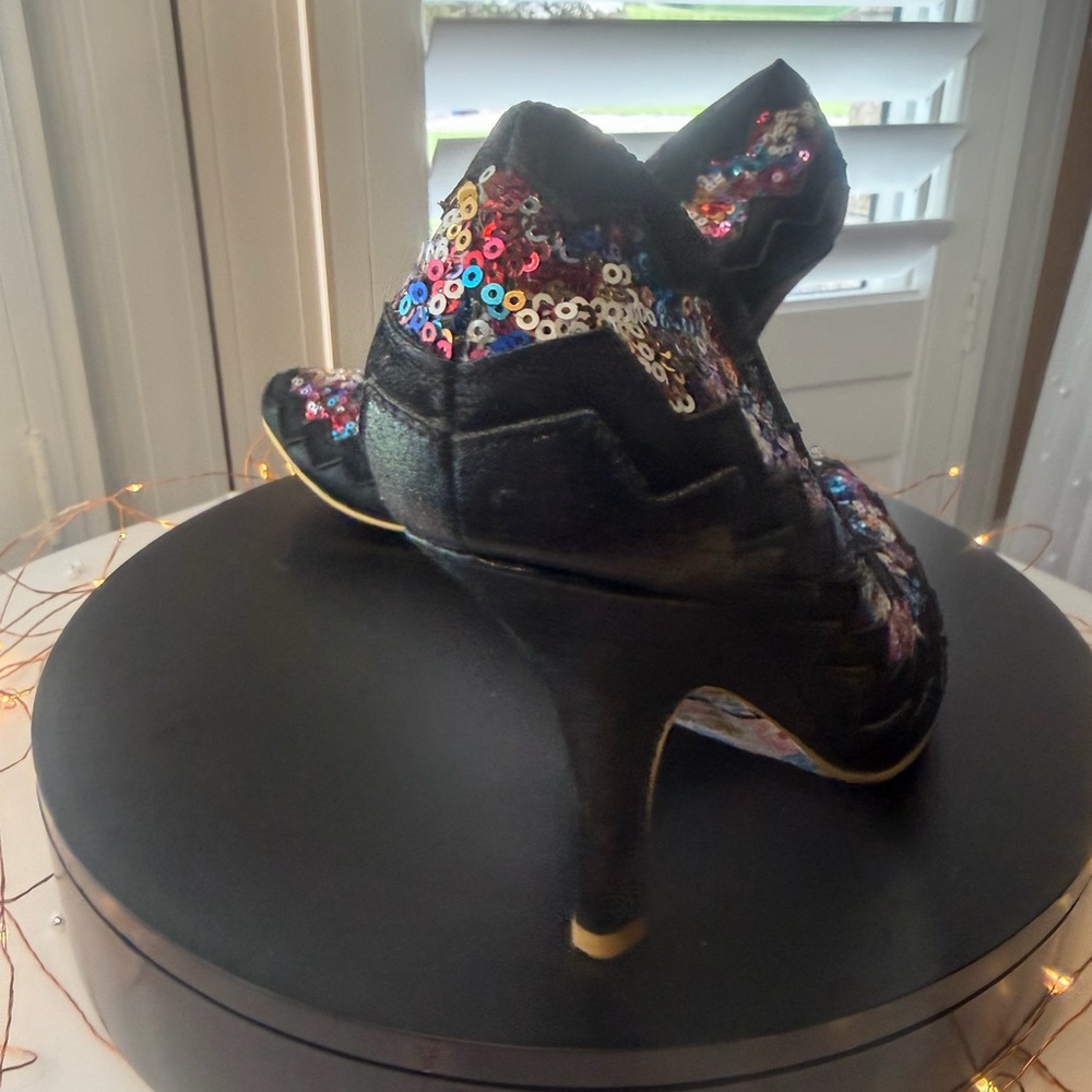 Poetic License by Irregular Choice Women's Black Sequin Zigzag High Heels, 39/8 - Picture 7 of 14